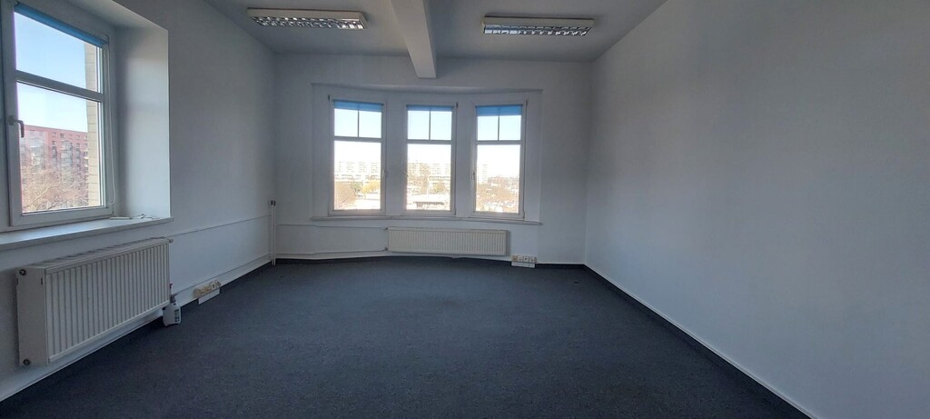 DO WYNAJĘCIA LOKAL BIUROWY | 42,3 m² | LEGNICKA 52