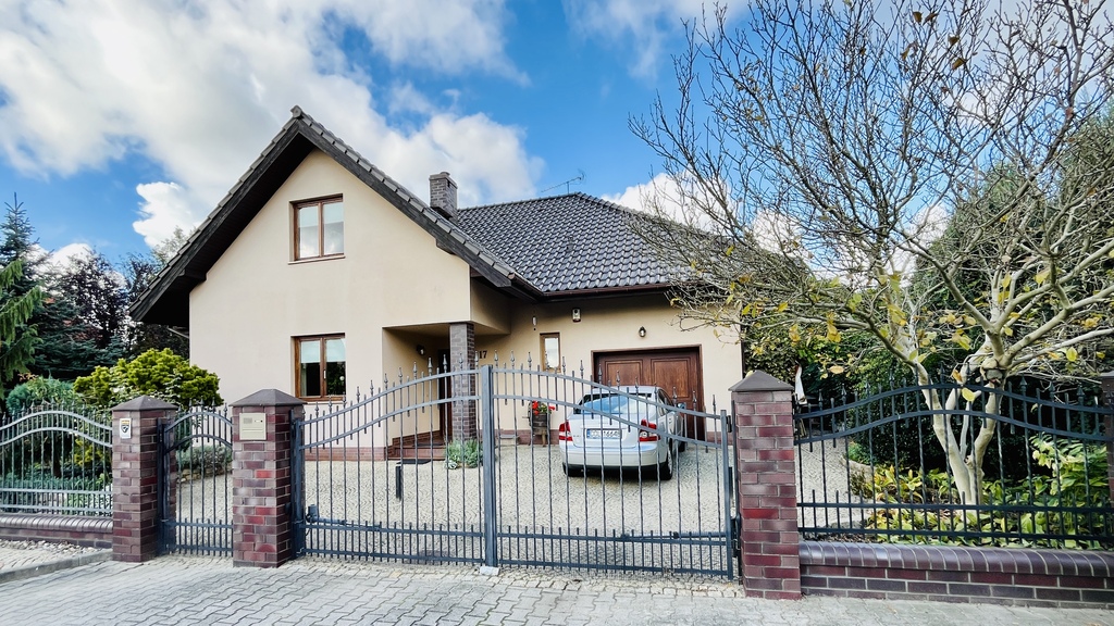 Duży dom z pięknym ogrodem | 164 m2 | Oleśnica