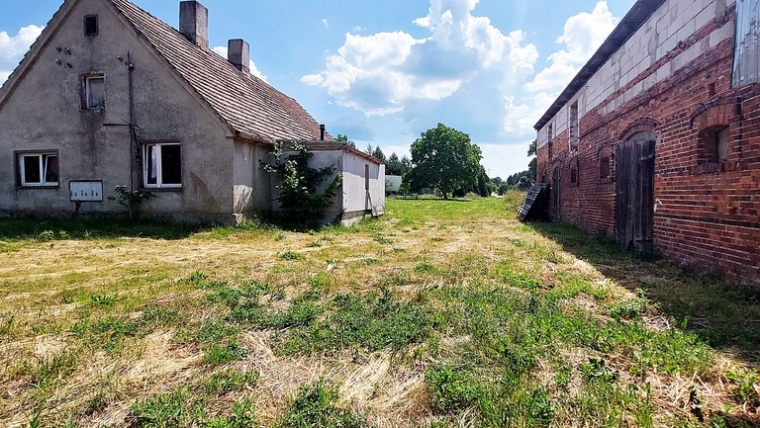 Kompleks pałacowo-dworski | Działka 12,5 ha