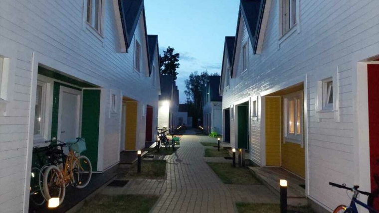 Gotowe, wykończone, całoroczne domy przy plaży