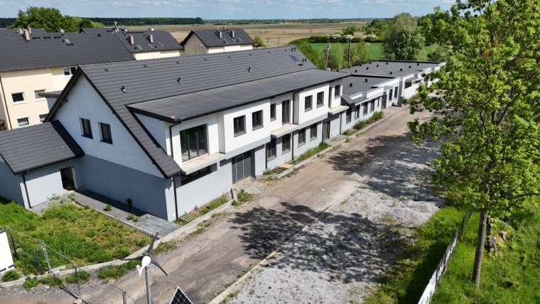 Biuro z magazynem/ 560 m2 | 15 km od Wrocławia