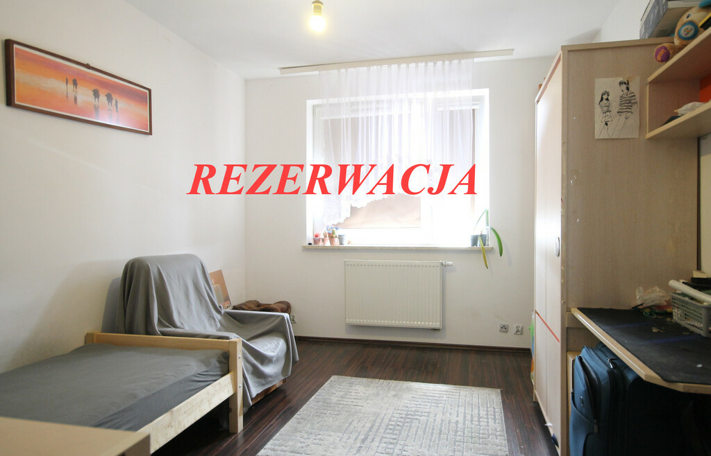 2 pokoje * I piętro * winda * os. Sobieskiego