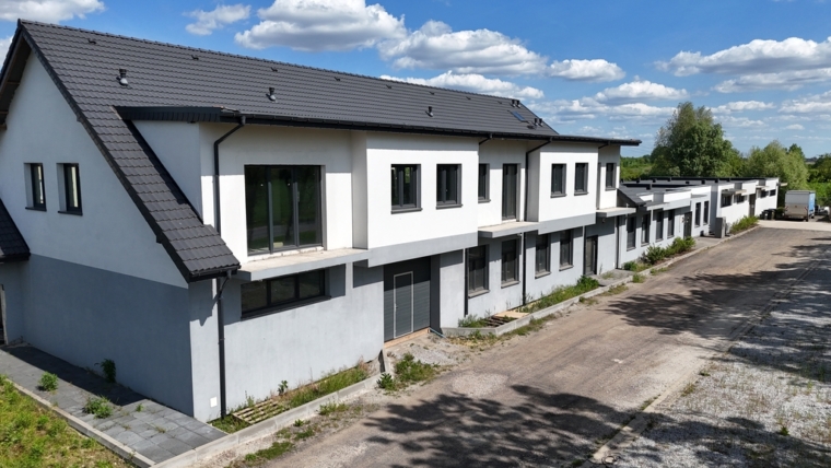 Na wynajem biuro z magazynem | 15 km od Wrocławia