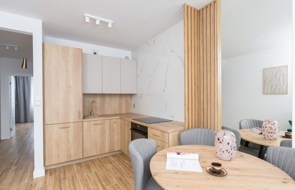 Wysoki standard| 41m2| 2 pokoje| Wichrowa| Krzyki