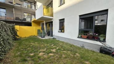 Twój zielony azyl z ogrodem na Jagodnie 49,6 m2