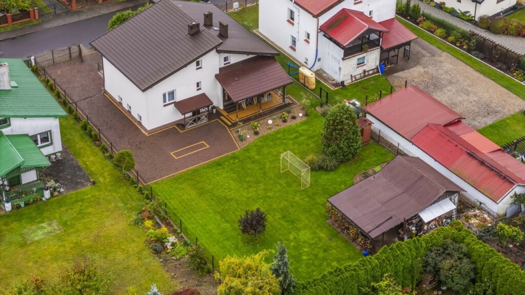 Przytulny dom w Dobroszycach | 191,02 m²