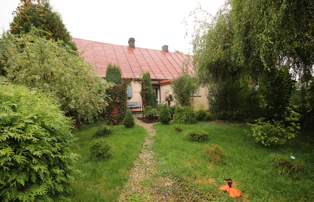 Parterowy dom wolnostojący do remontu