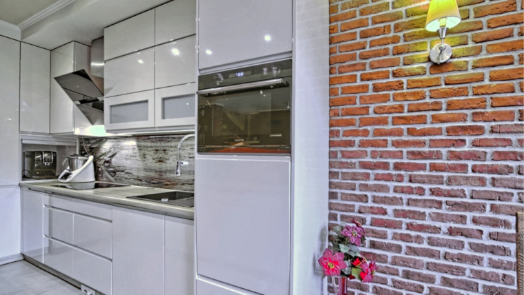 Zadbana szeregówka/5 pokoi/ogródek/garaż/taras