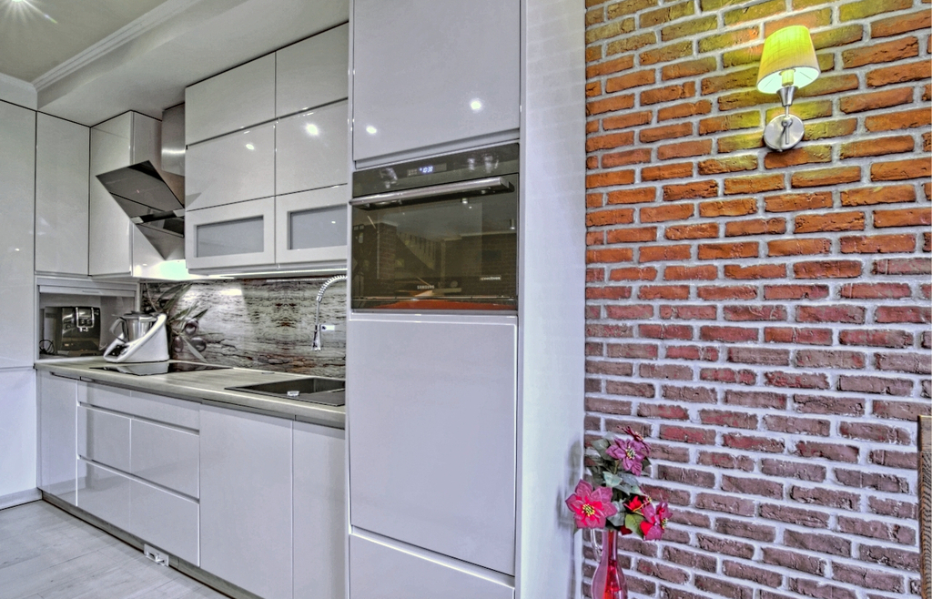 Zadbana szeregówka/5 pokoi/ogródek/garaż/taras