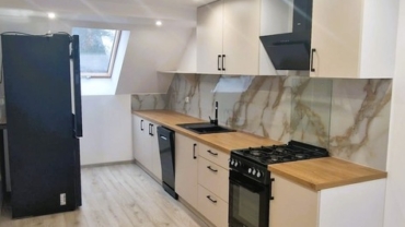 Przestronne, słoneczne mieszkanie 2-pokojowe 75 m²