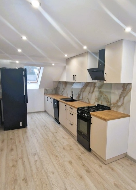 Przestronne, słoneczne mieszkanie 2-pokojowe 75 m²