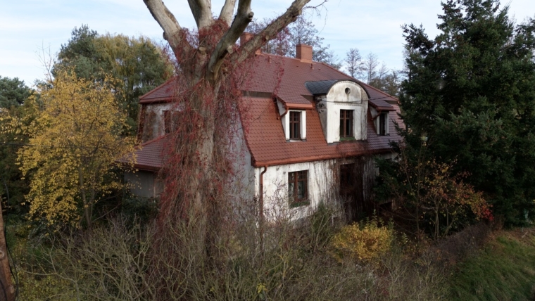 Dom wolnostojący po remoncie | Wnętrza do adaptacj