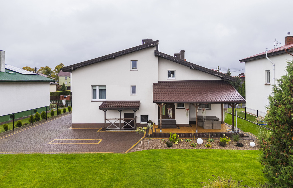Przytulny dom w Dobroszycach | 191,02 m²