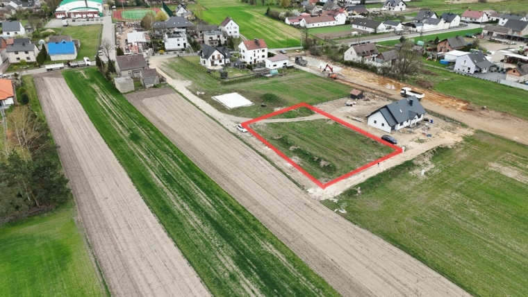 | Duża działka budowlana | 1200 m2