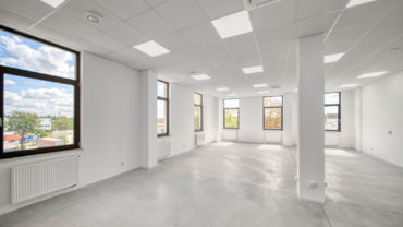 Na sprzedaż – nowy lokal usługowo-biurowy 217 m²,