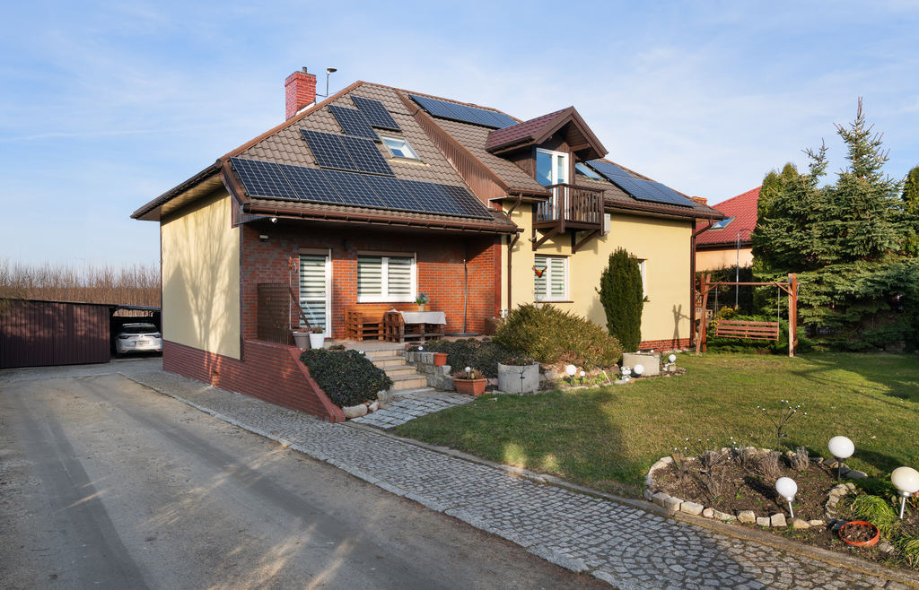 Dom 220m2+| Działka| Garaż| PC+ PV 6.2kW| Malczyce