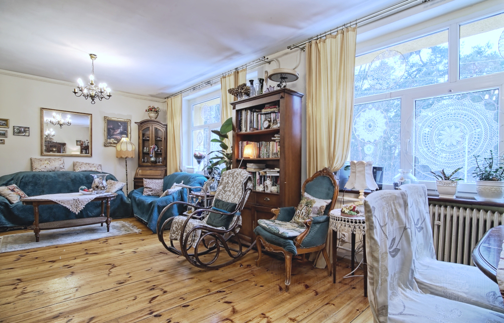 Dom przy lesie z dużym potencjałem/narożna działka