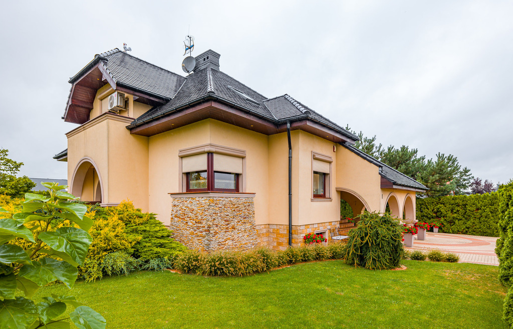 Komfortowy dom z pięknym ogrodem 12km od Wrocławia