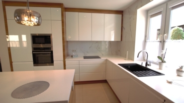 Kąty Wrocławskie – dom 220 m2 – 3 mieszkania