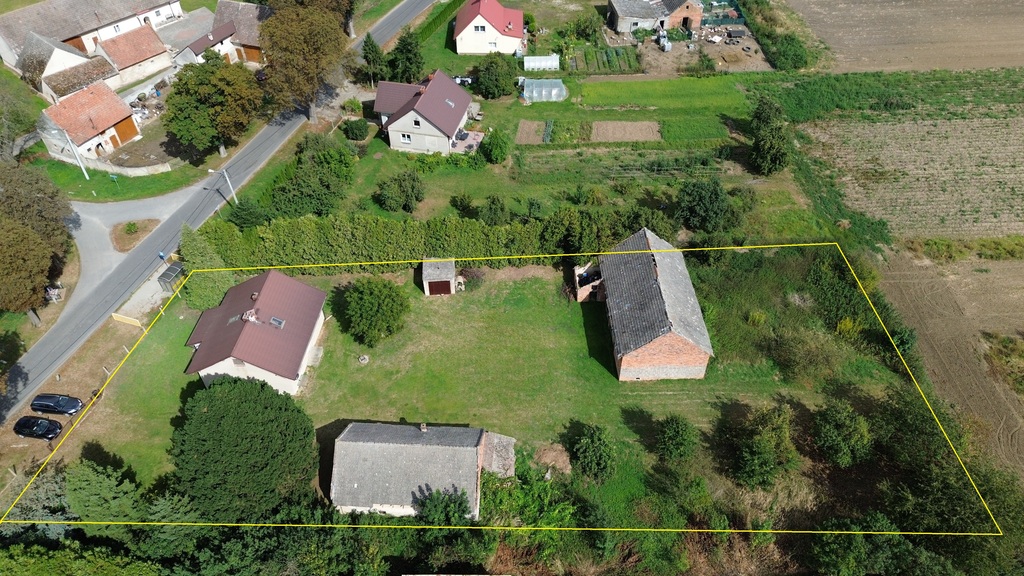 Działki 1,3550 HA oraz dom  i budynki gospodarcze