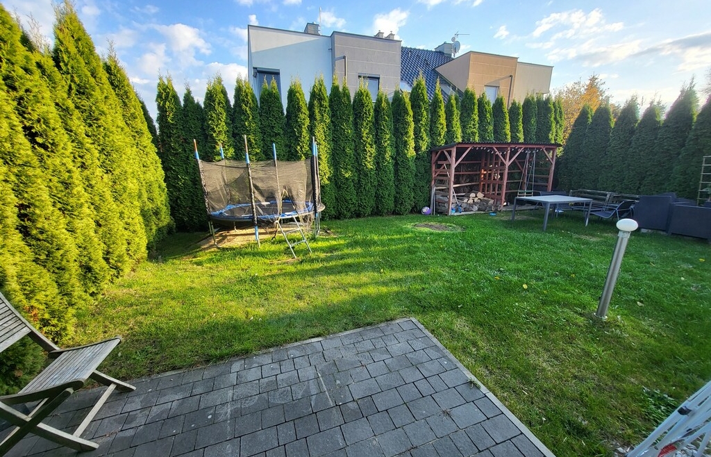 Mieszkanie dwupoziomowe z dużym ogrodem| kominek