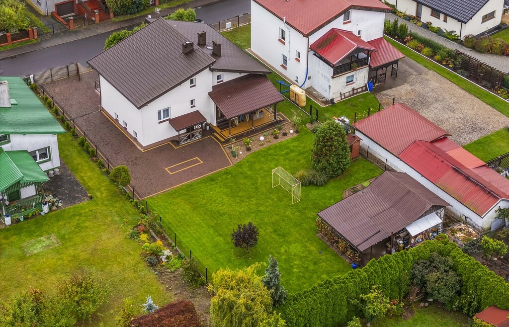 Przytulny dom w Dobroszycach | 191,02 m²