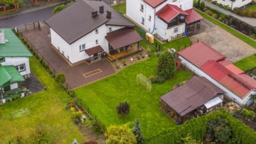 Przytulny dom w Dobroszycach | 191,02 m²