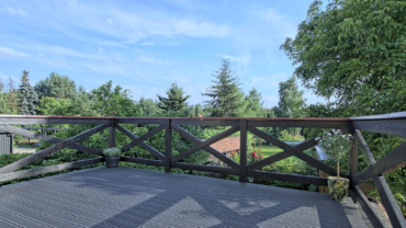 6 pokoi/2 kuchnie/2 łazienki/3 garaże/ogród