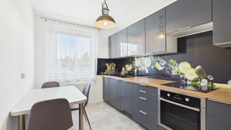 Wynajmę| 2 pokoje| | osobna kuchnia| ogródek