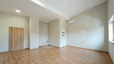 Lokal 38 m² po remoncie | klimatyzacja | parking