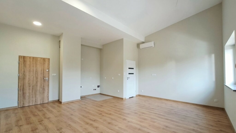 Lokal 38 m² po remoncie | klimatyzacja | parking