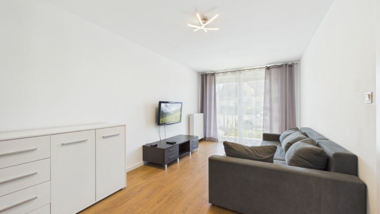 Wynajmę| 2 pokoje| | osobna kuchnia| ogródek