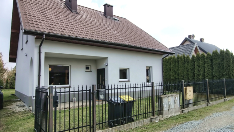 Rezerwacja/zieleń/6 pokoi/2 łazienki