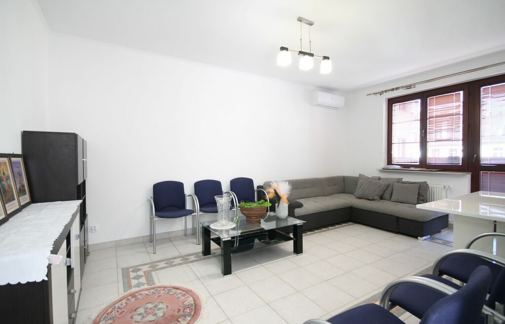 Płyta Rynku, 70m2, własny garaż, 2 tarasy