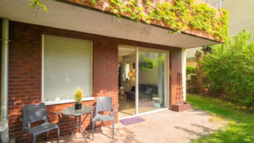 Apartament z prywatnym tarasem i ogródkiem