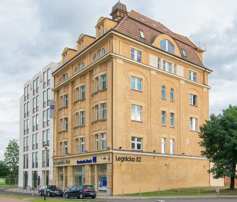 Nowoczesny lokal biurowy z balkonem | Legnicka 52