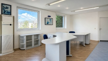 Lokal 130 m2 na biura, gabinety, usługi