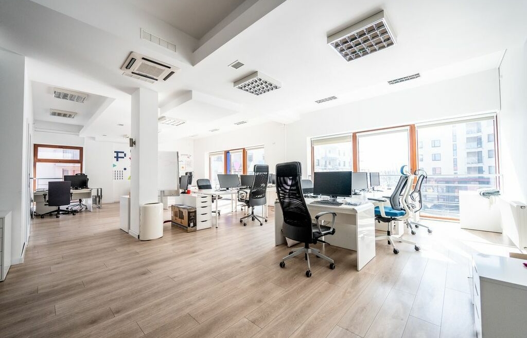 Lokal inwestycyjny 459 m² + taras 50 m²