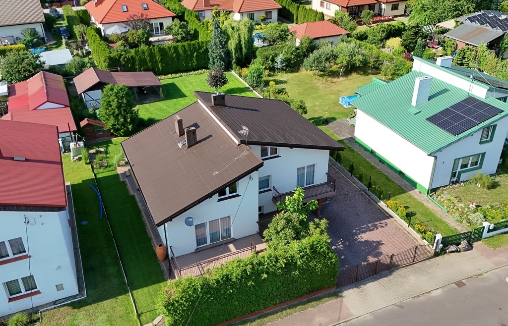 Przytulny dom w Dobroszycach | 191,02 m²