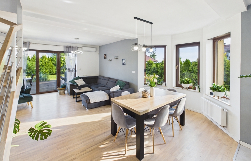 Bliźniak z ogrodem 539 m² | pow. 143,5 m² | 4 pok.