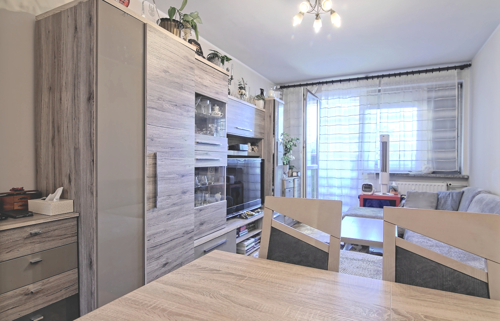 REZERWACJA /3 pok/balkon/teren zamknięty/parking