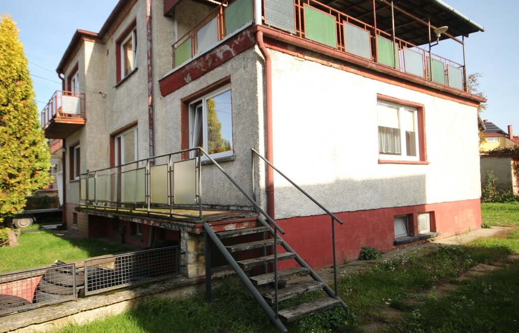 Dom na sprzedaż 200m2 działka 7 a